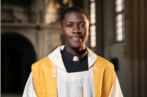 The Art of Surplice Making: What to Consider When Shopping for a Surplice